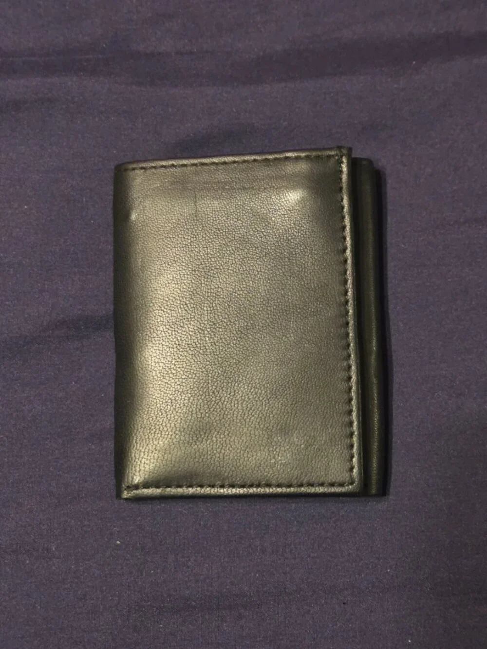 MENS TRI-FOLD LEATHER WALLET
