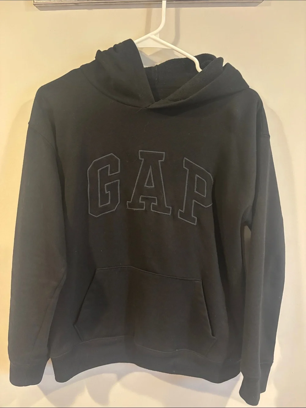 GAP Black Sweatshirt Hoodie with Embroidered Logo, Kids xxl