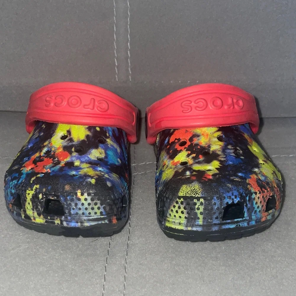CROCS bright playful