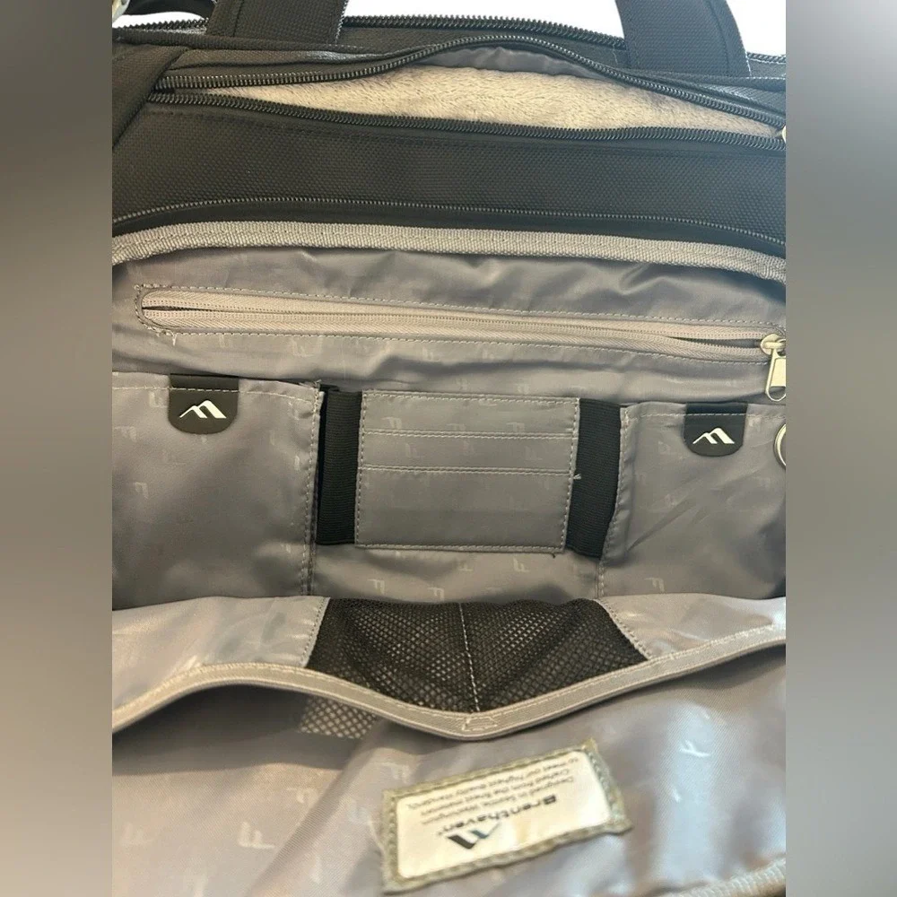 Brenthaven nwot ultra