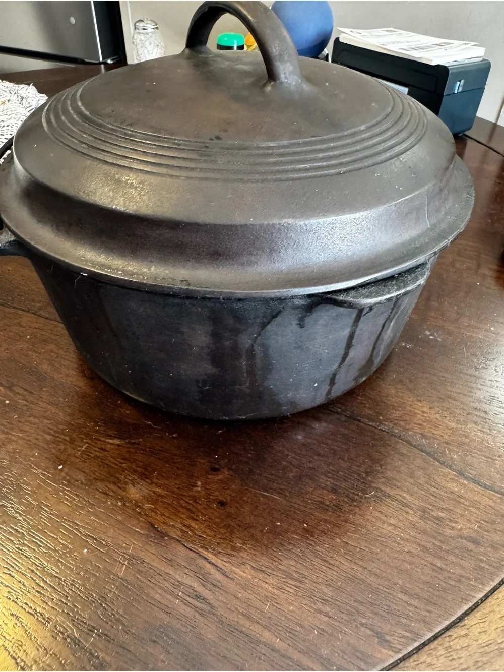 Wagner ware cast Iron Dutch Oven with Lid - Black