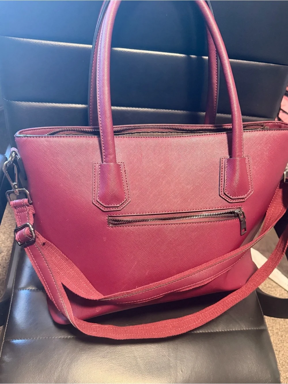 N/A sleek women