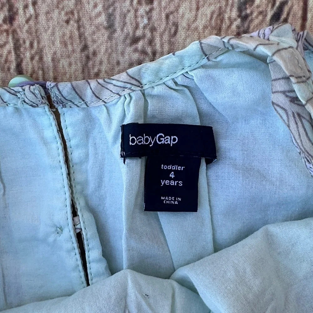 GAP charming casual