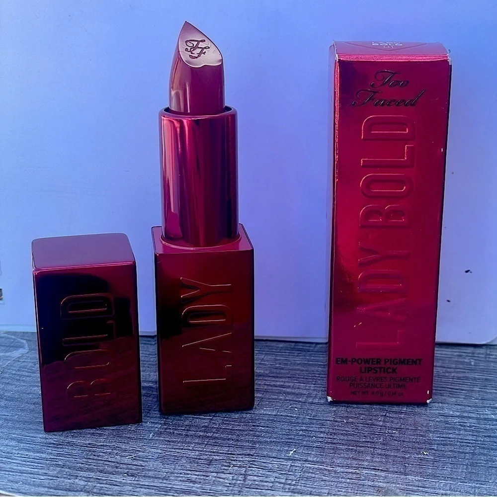 Too Faced Lady Bold ‘Em-Power Pigment Lipstick Full Size