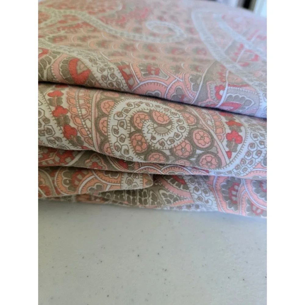 Cuddledown elegant paisley