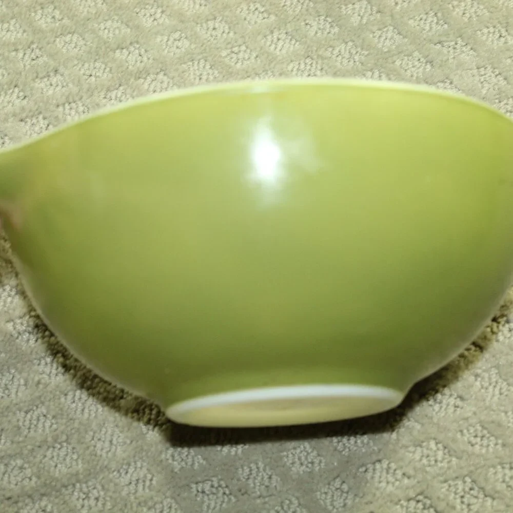 Pyrex this vintage