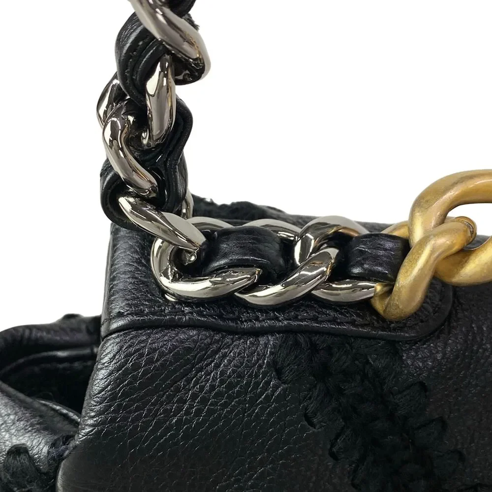 Chanel 19 shoulder