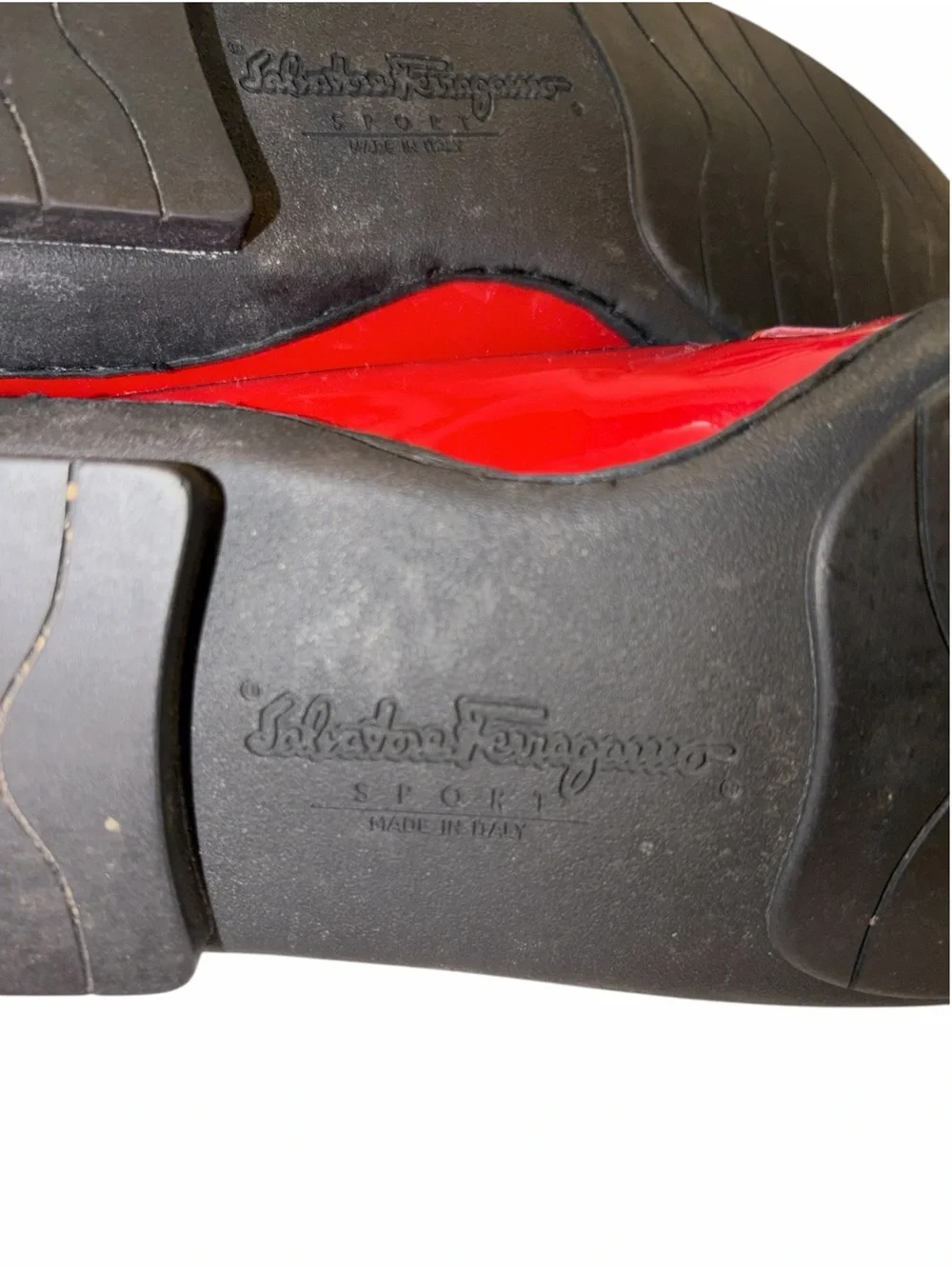 Salvatore Ferragamo striking vintage