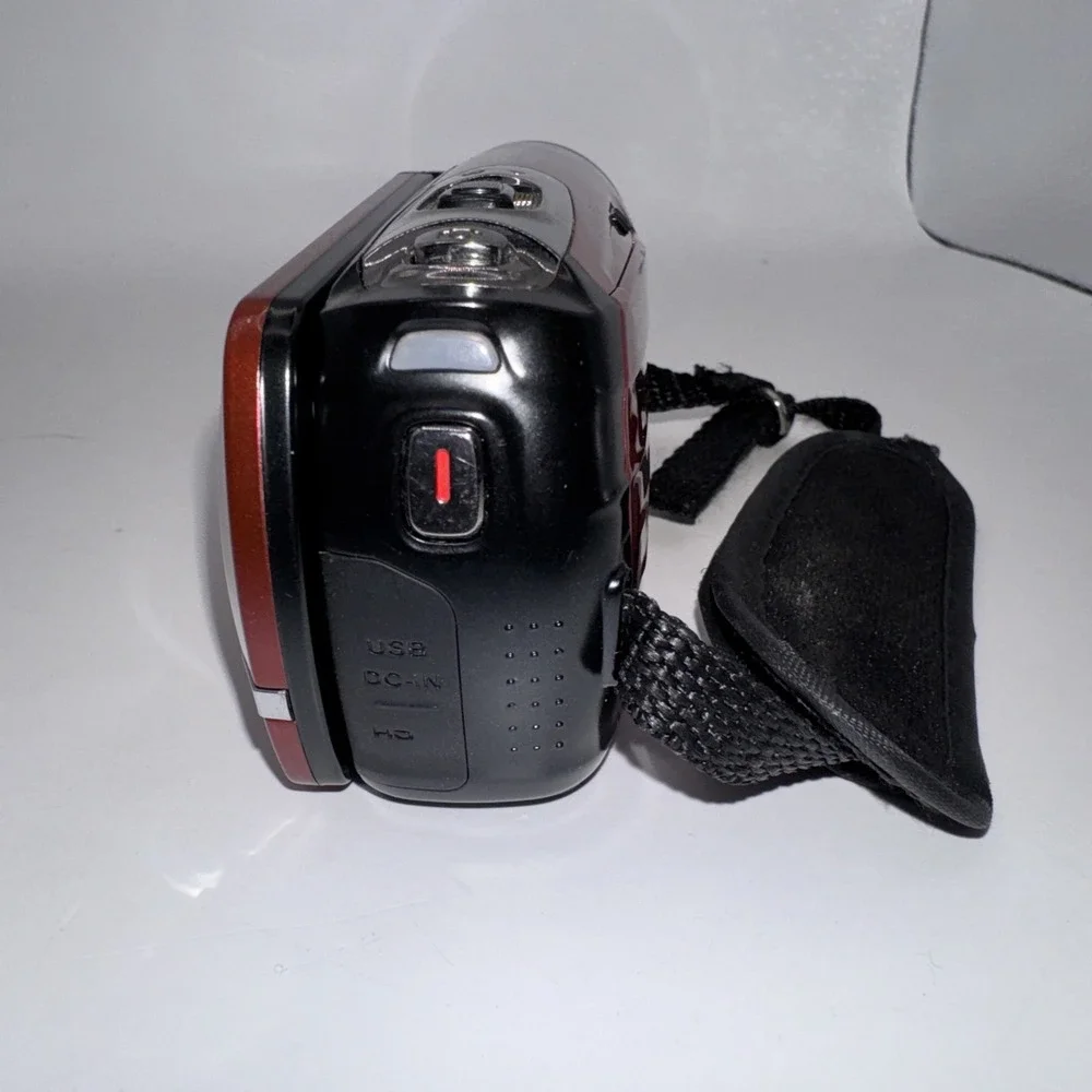 UsedMinolta MN88V 24MP/1080p‎ HD IR Night Vision Digital Camcorder w/ 16GB Parts