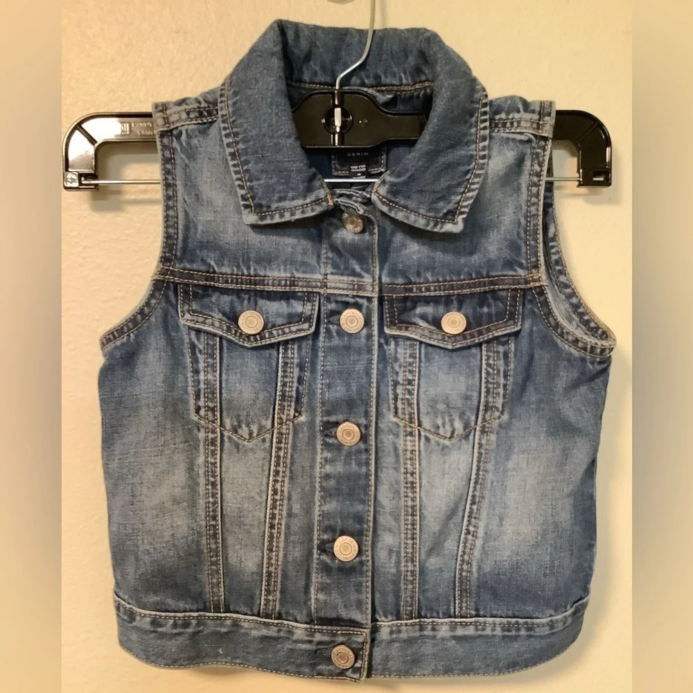 Gap denim girls medium regular ( 8-9 ) 132-140 cm 8-9 net 100% cotton denim vest