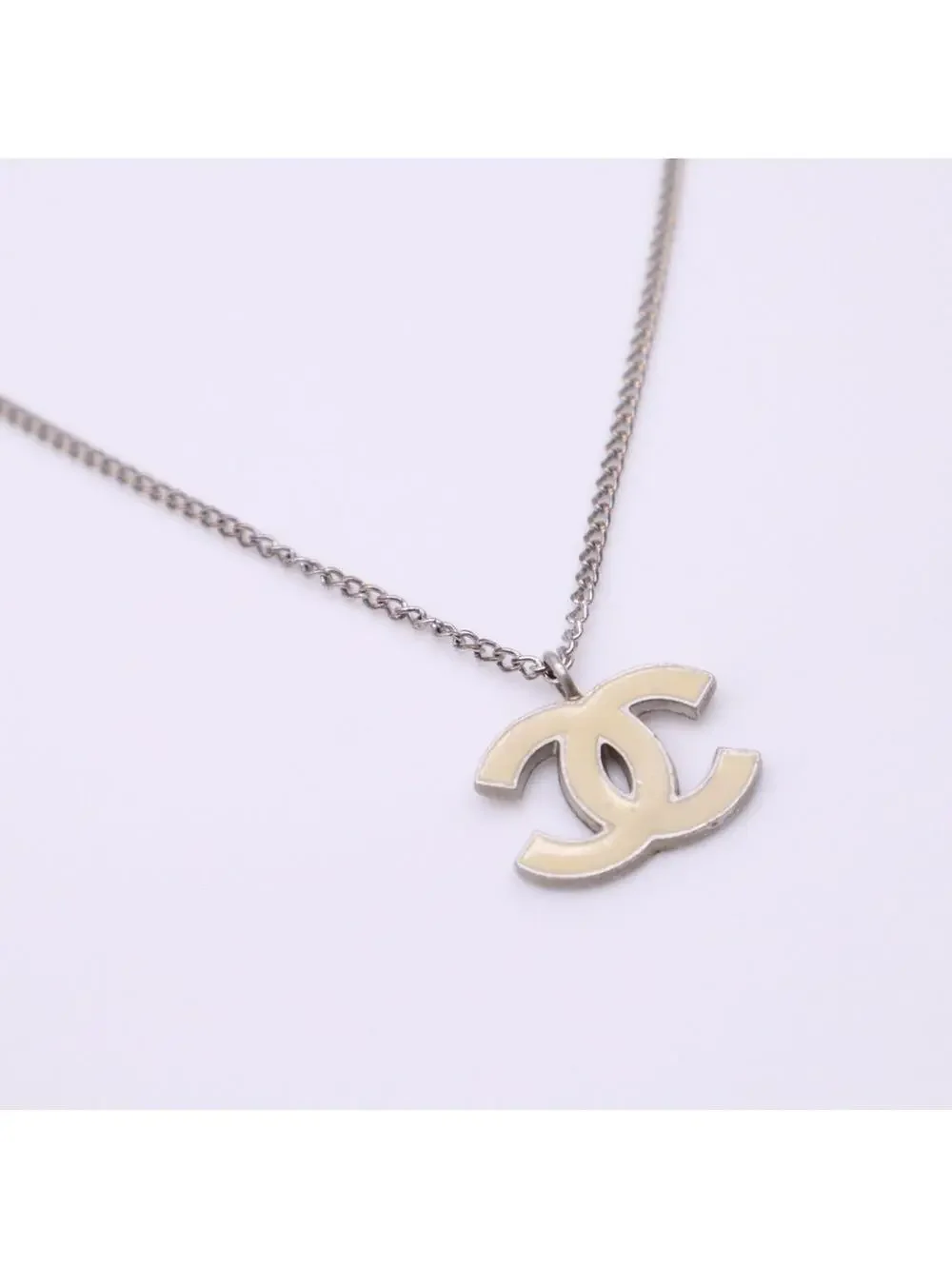 Chanel elevate your