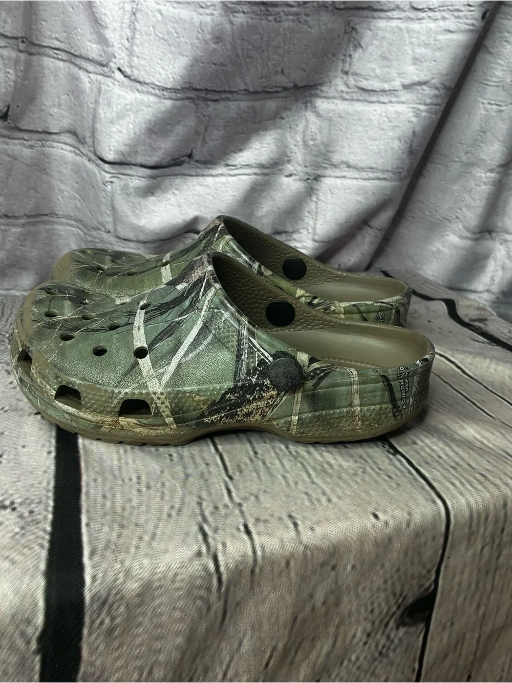5/$20 Crocs Junior Camo Hunting Fishing Outdoor Casual Slip On‎ Clogs Sz 1 AS IS