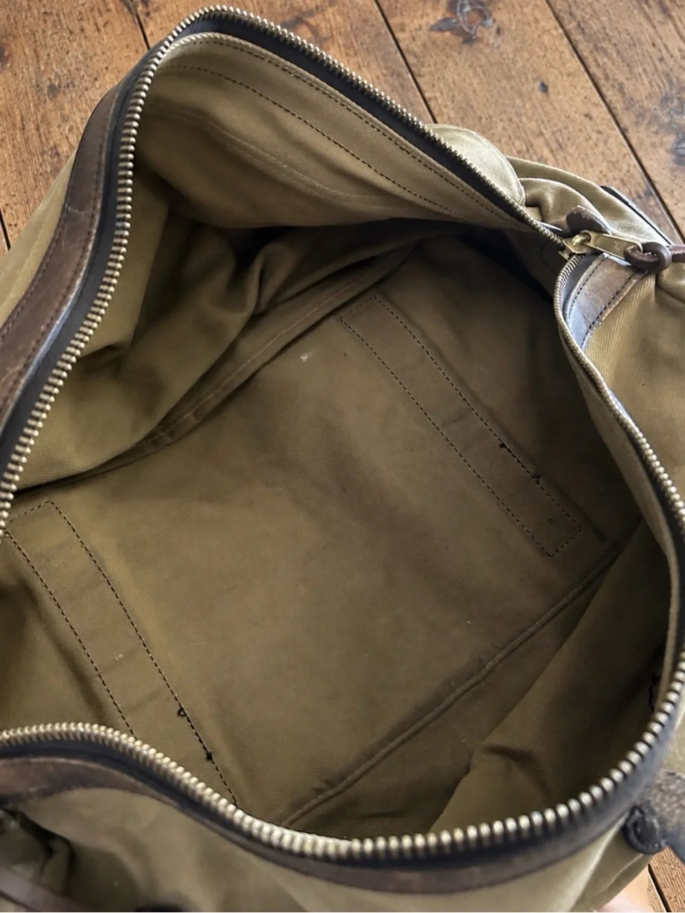 Filson vintage style