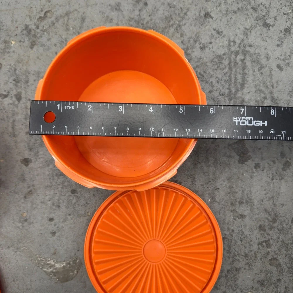 Tupperware vintage servalier