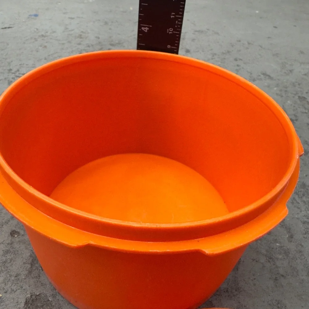 Tupperware vintage servalier