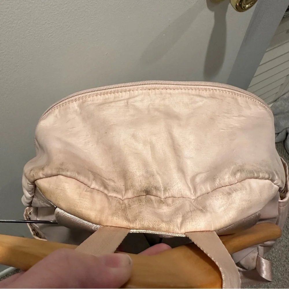 Petunia Pickle Bottom packing grab