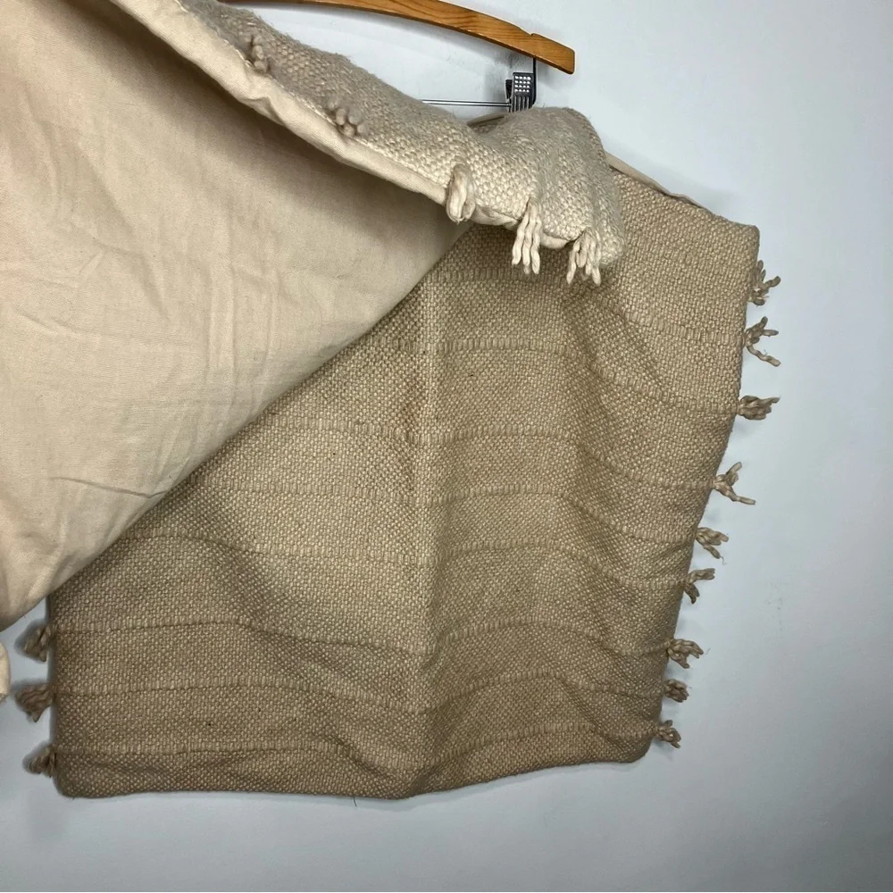Magaschoni home pillow