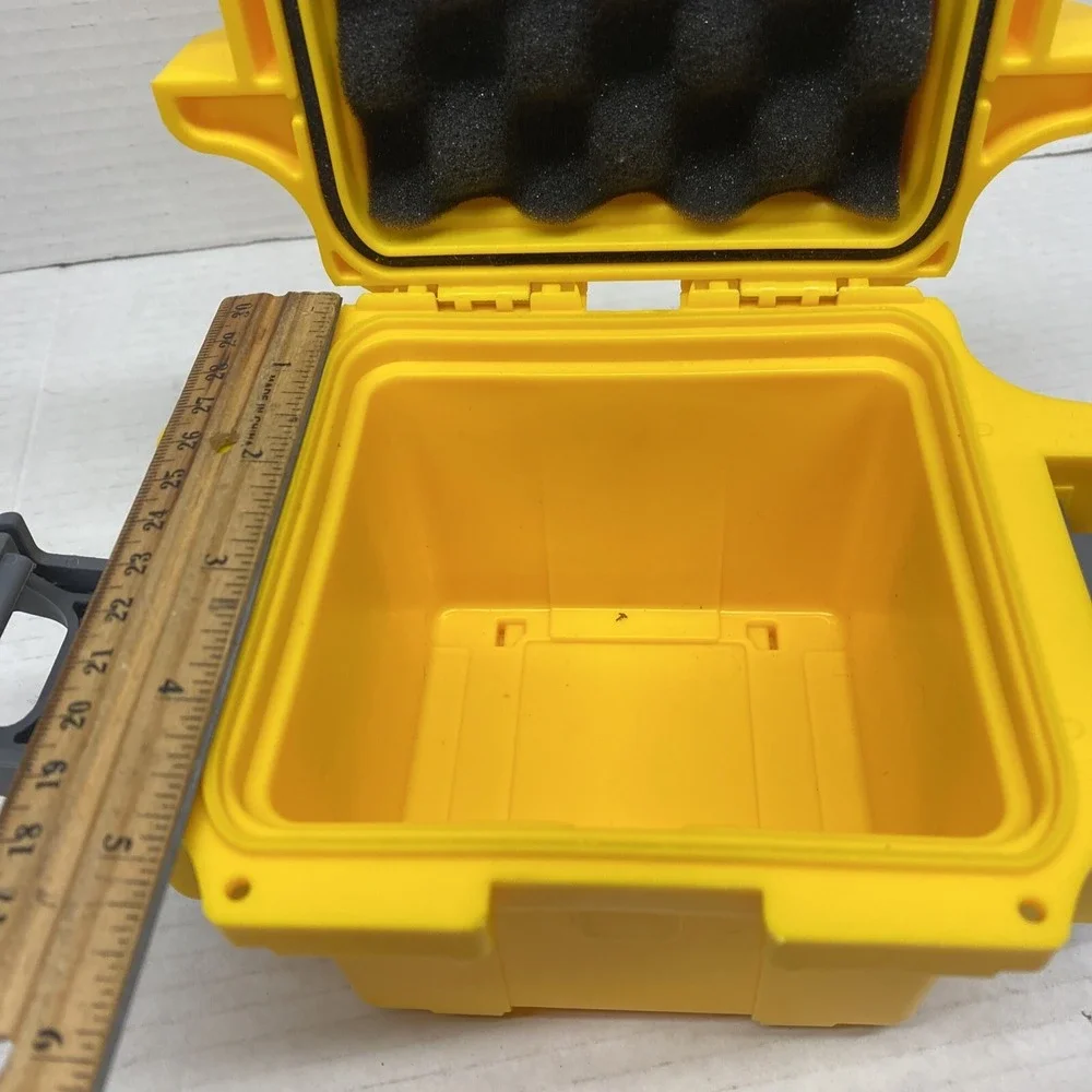 Invicta waterproof heavy