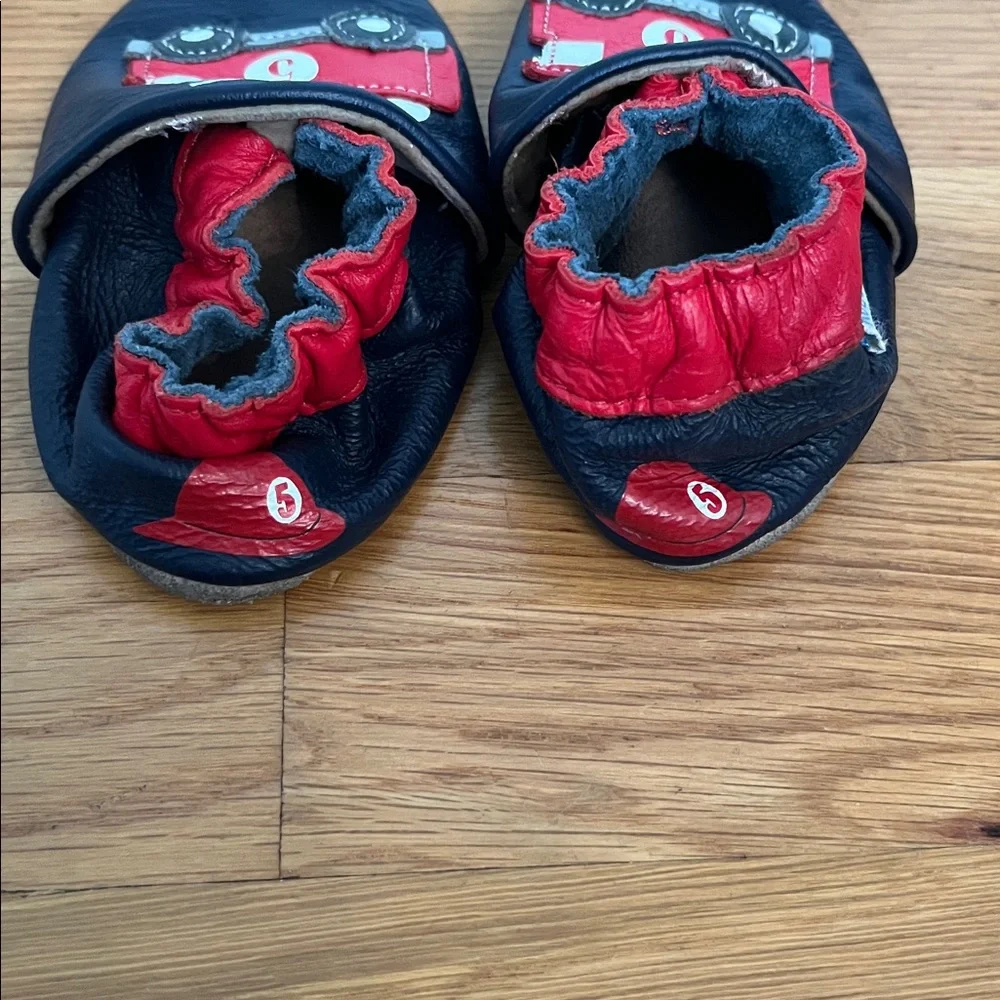 Robeez adorable navy