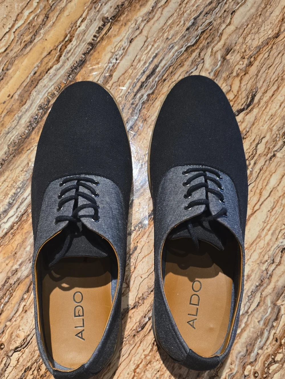Aldo streamlined derby