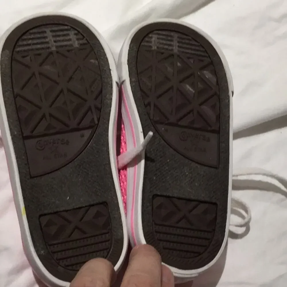 Converse bubble gum