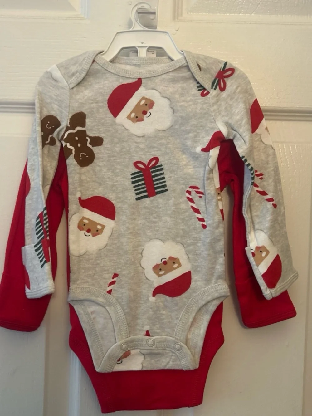 Carters carter red