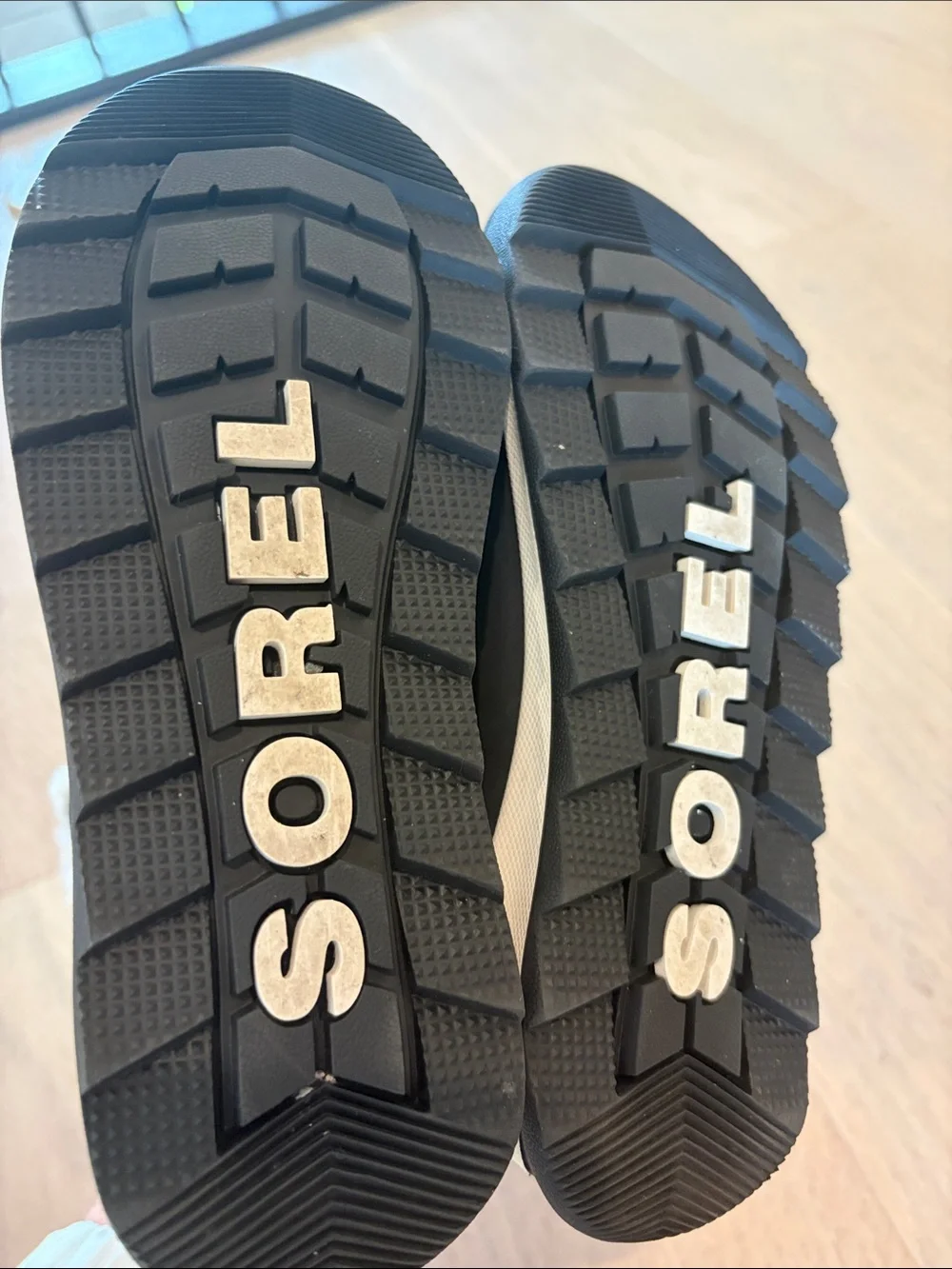 Sorel worn once