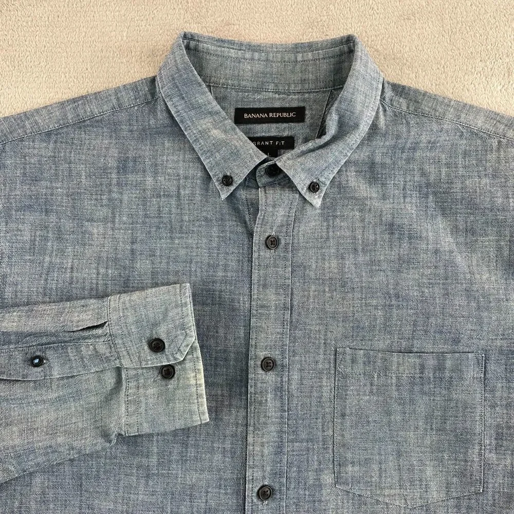 Banana Republic Shirt Men Large Blue Chambray Grant Fit Long Sleeve‎ Preppy