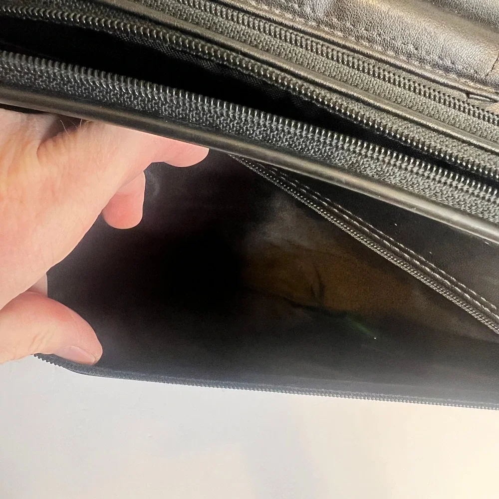 Targus laptop messenger