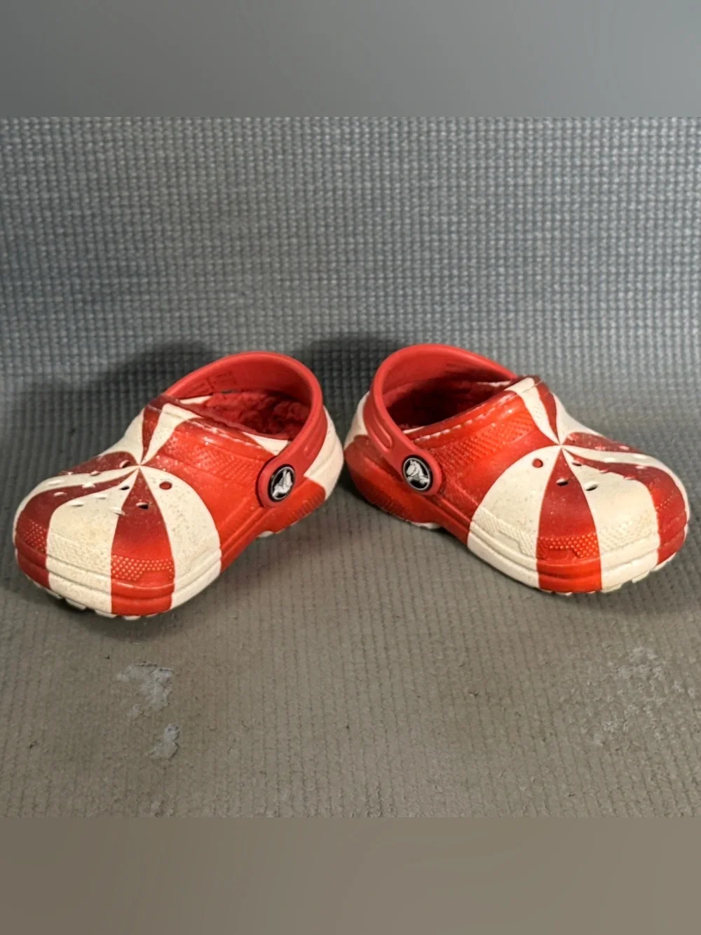CROCS classic holiday