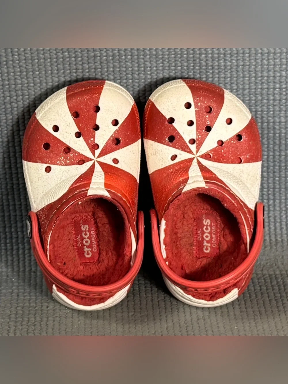 CROCS classic holiday