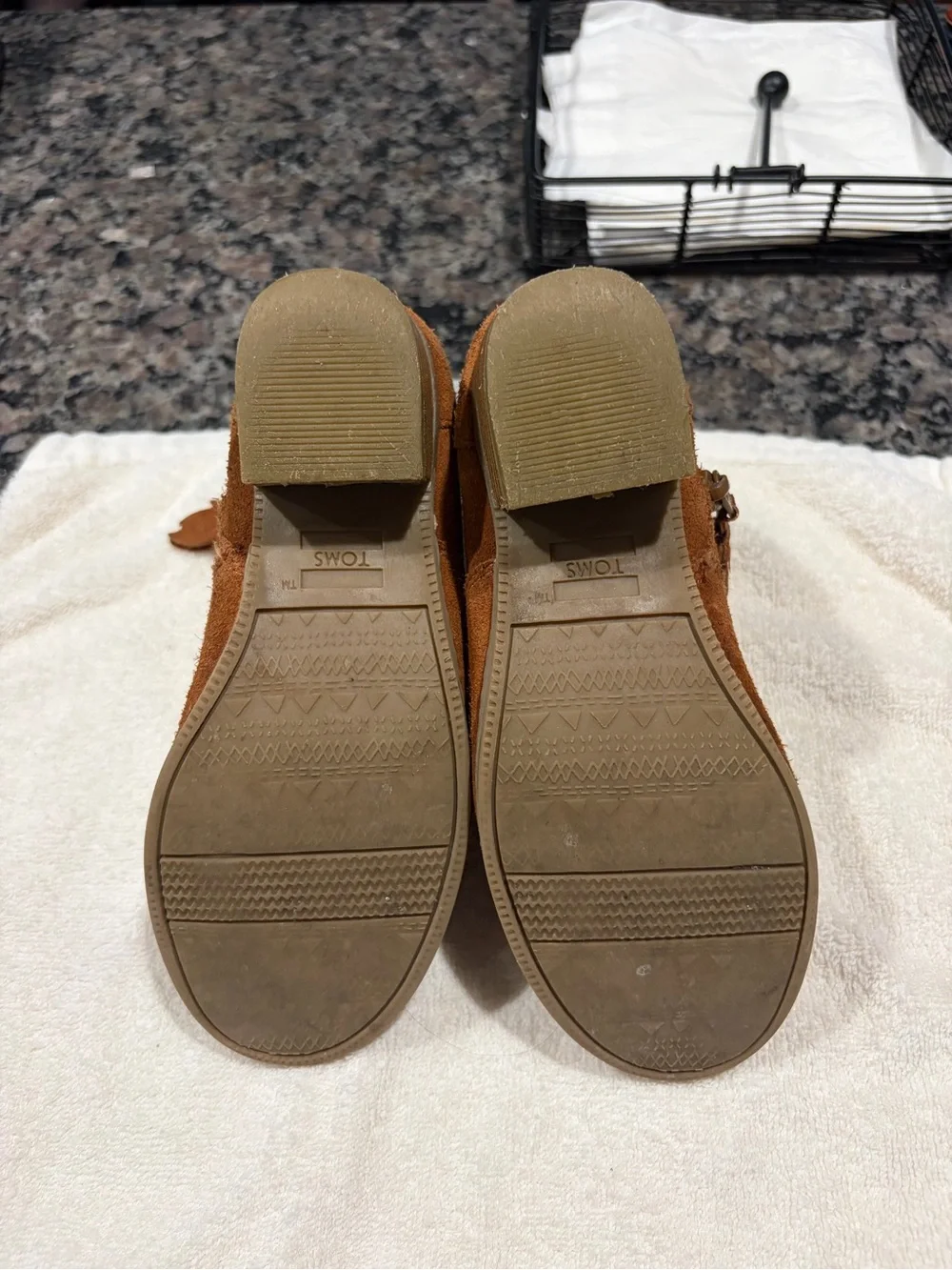 Toms suede ankle