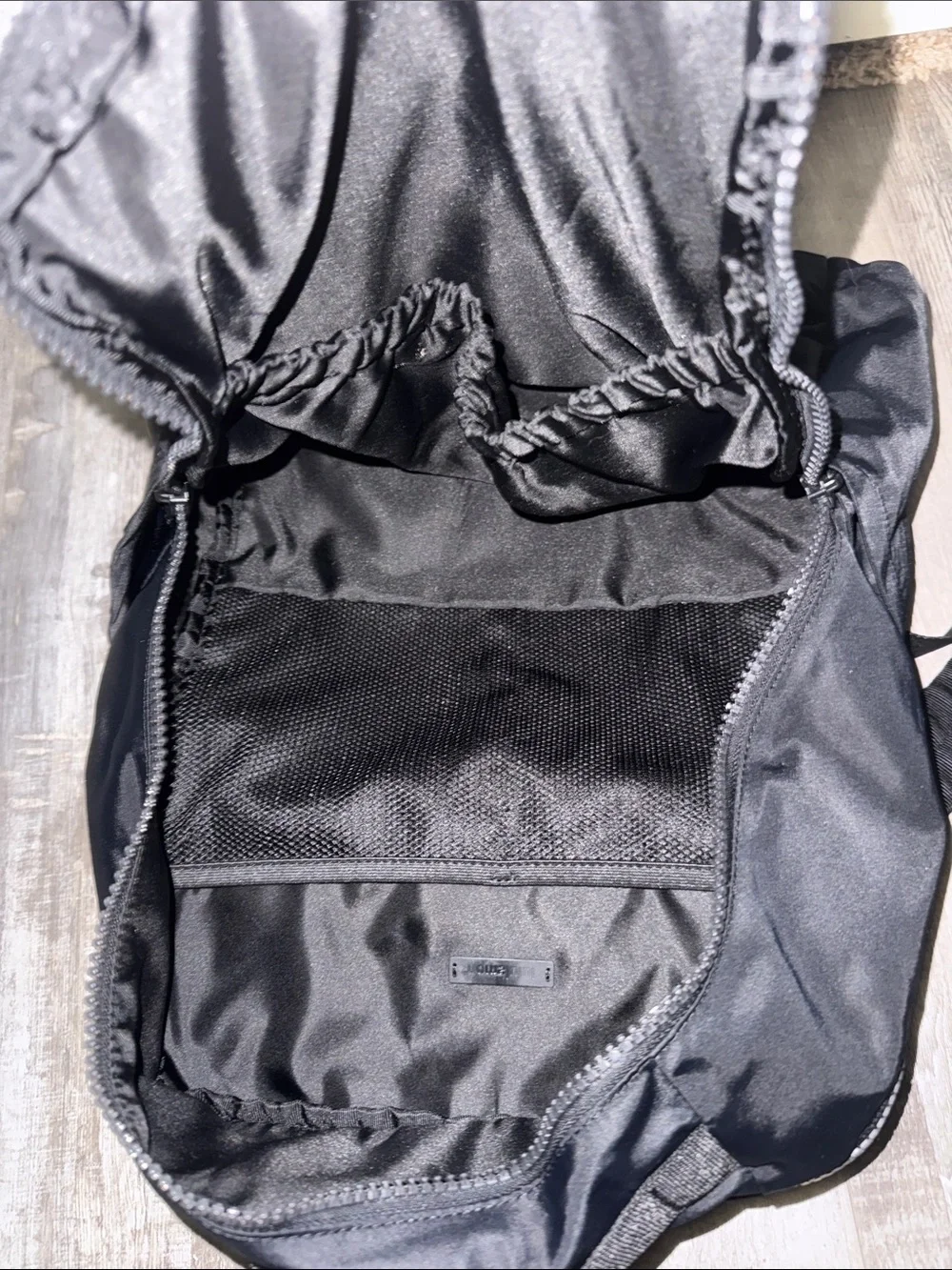 lululemon athletica use backpack brand