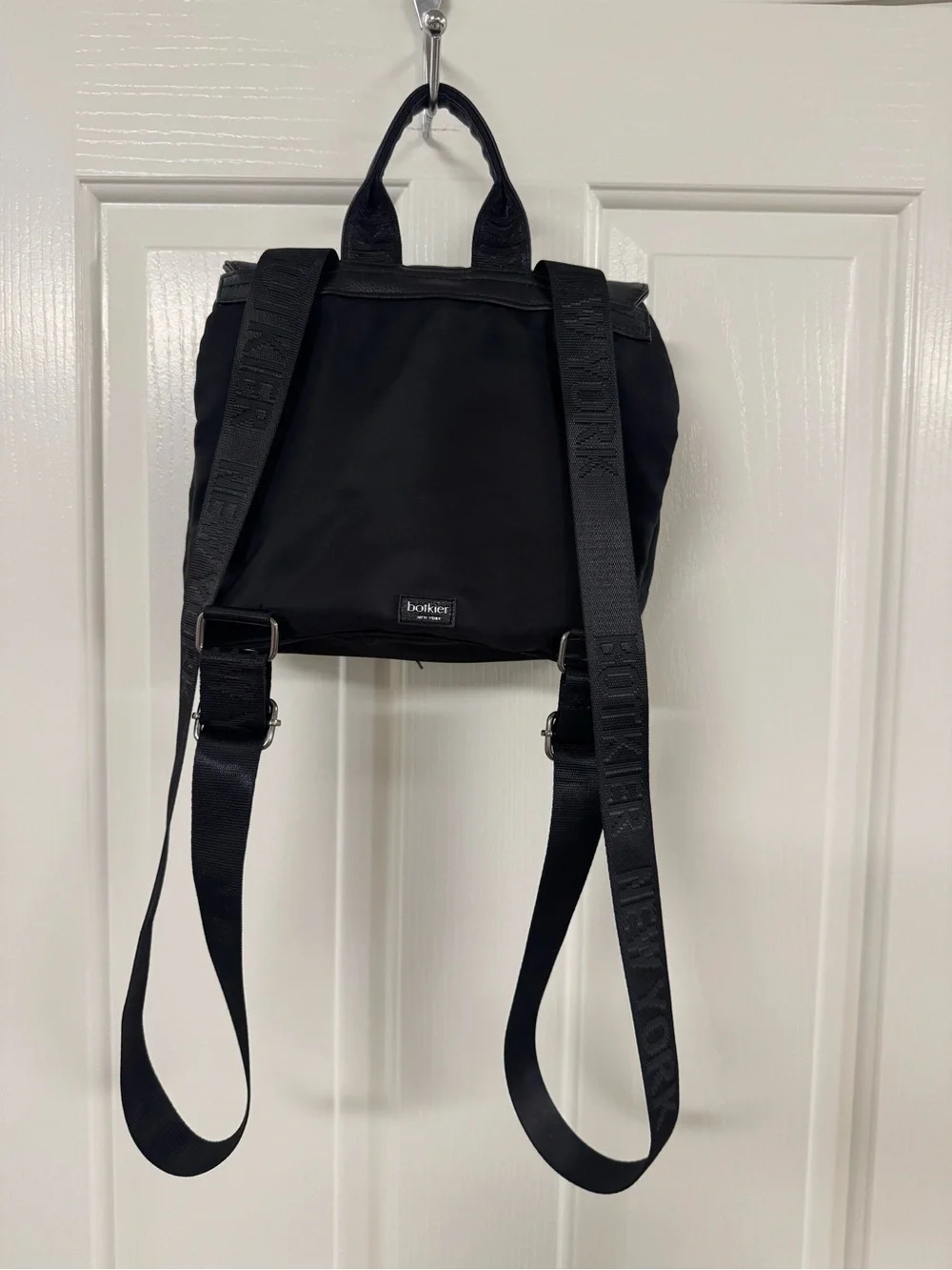 Botkier compact black