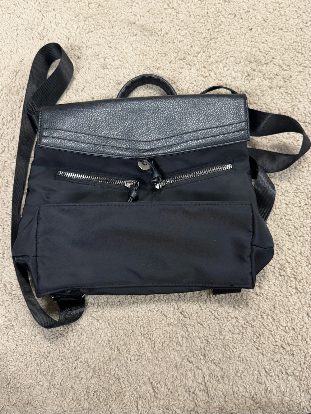 Botkier compact black