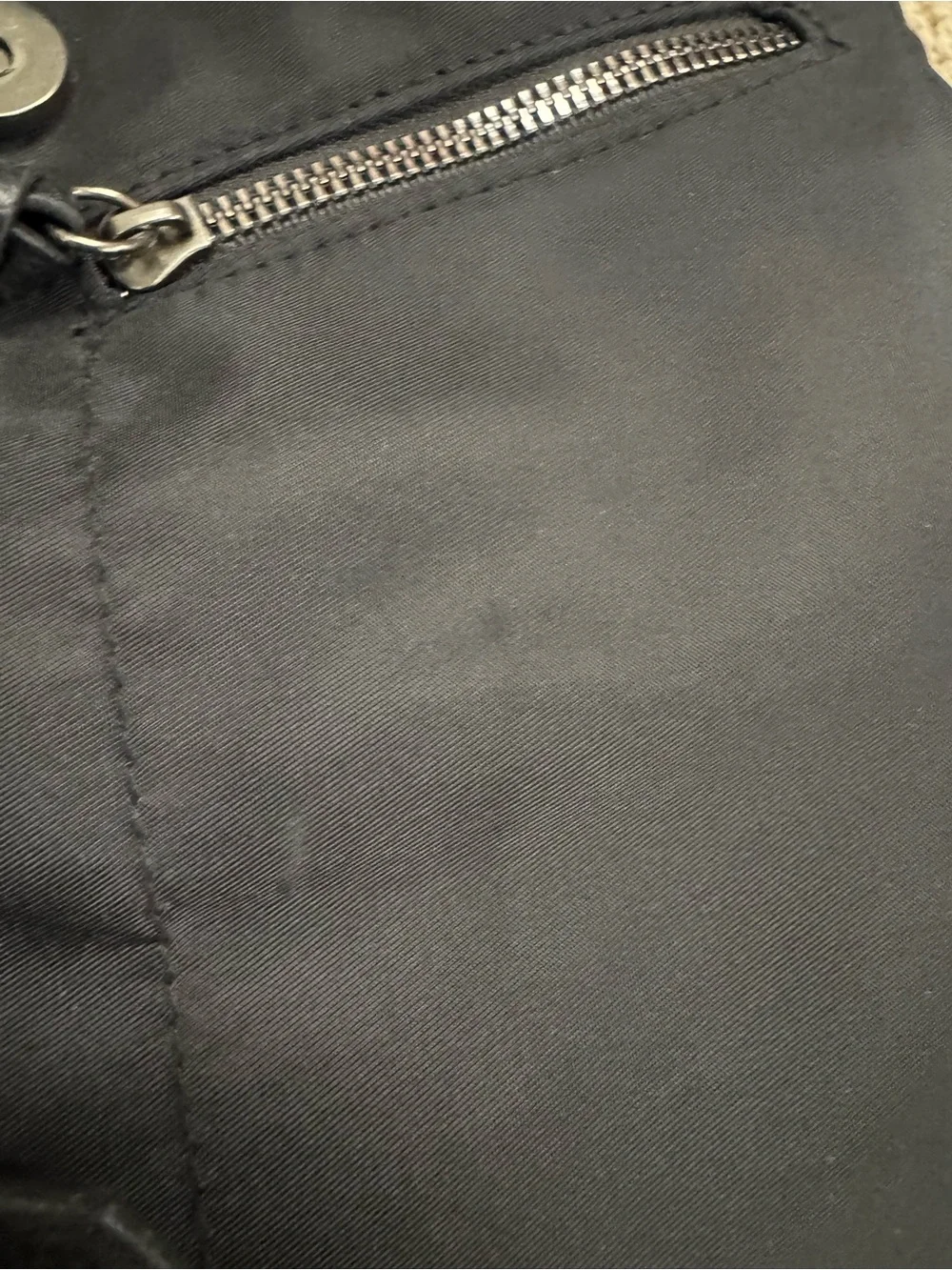 Botkier compact black