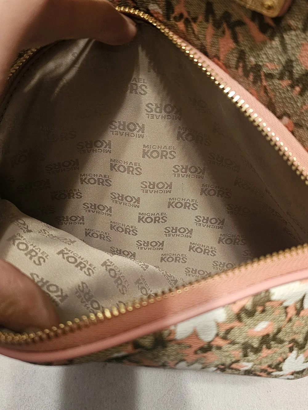 Michael Kors compact michael