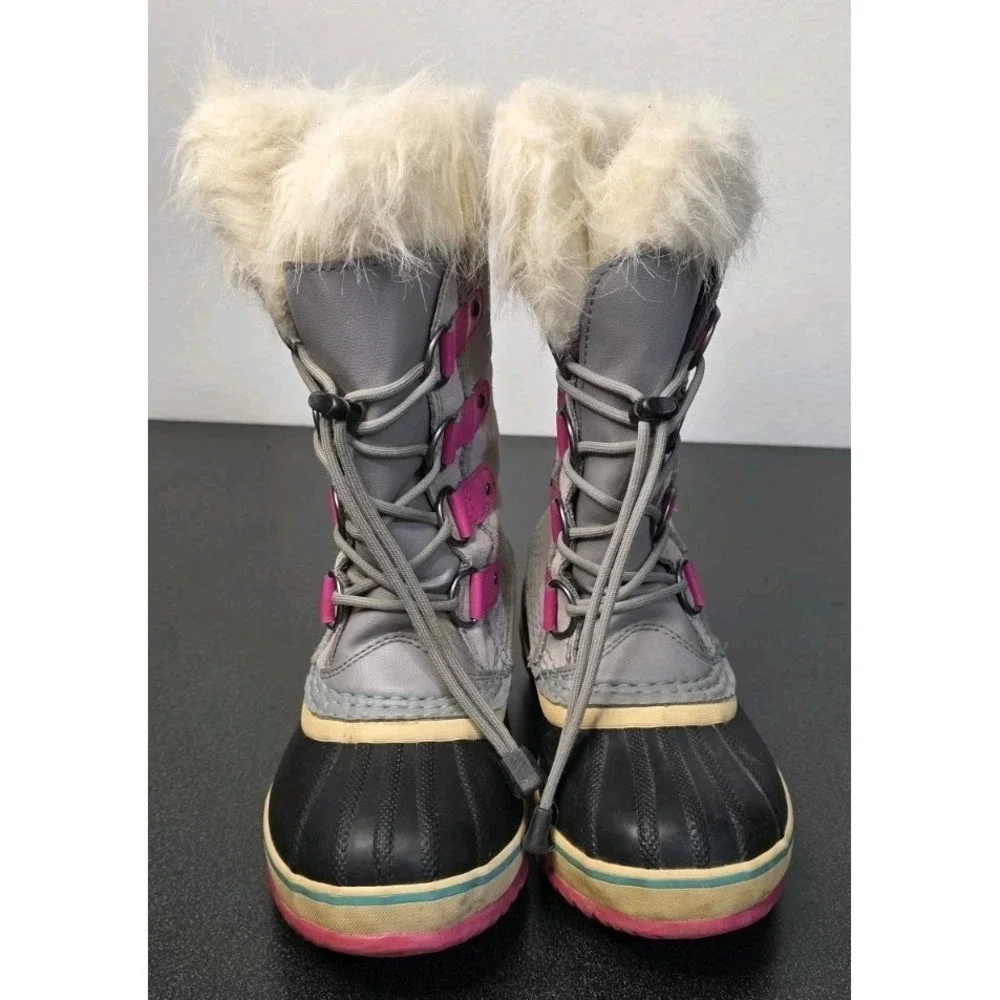 Sorel boots gray