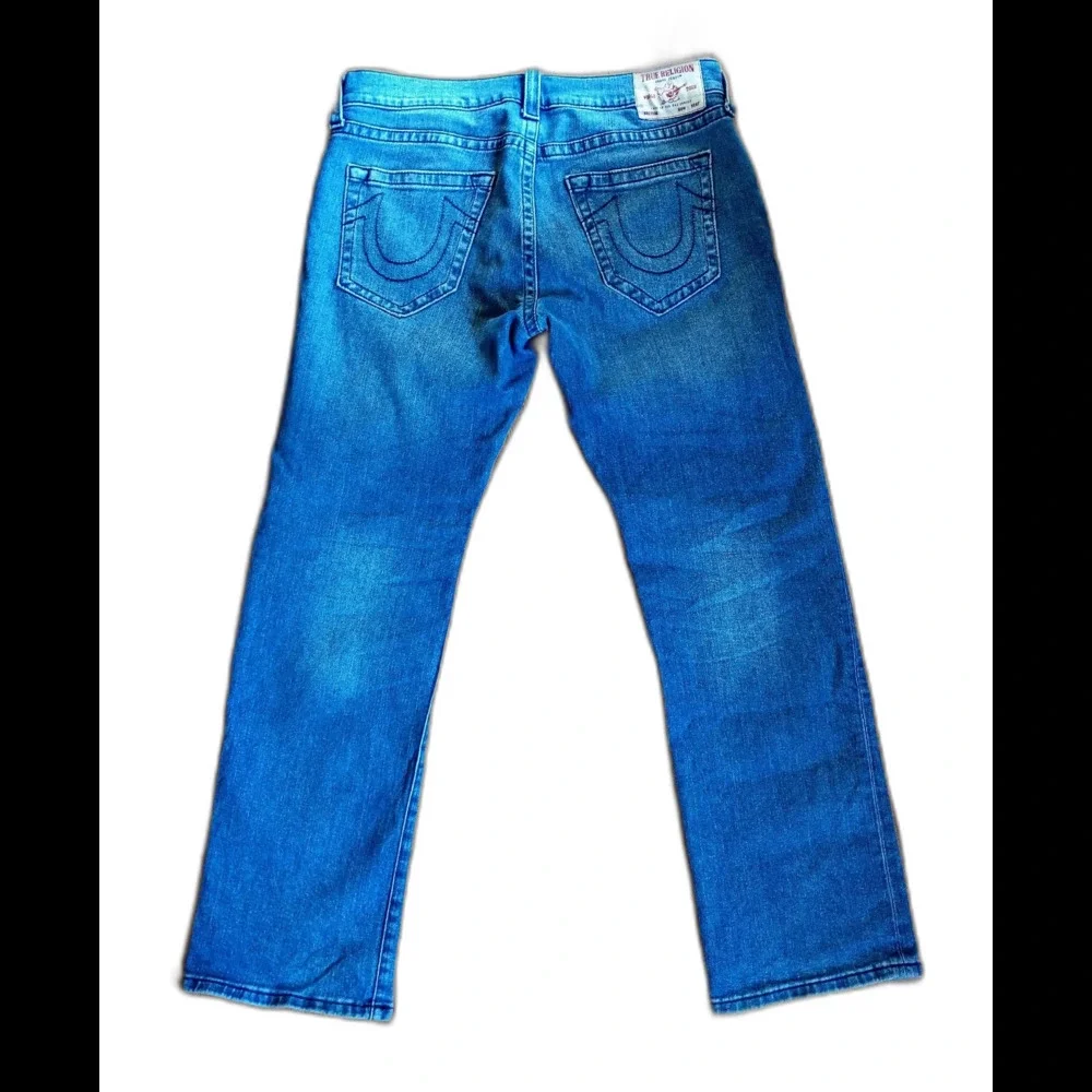 True Religion opening light detail