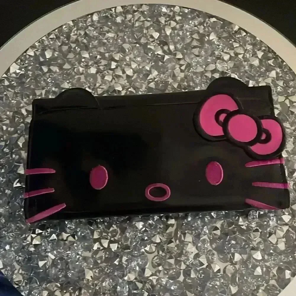 Hello Kitty good preowned