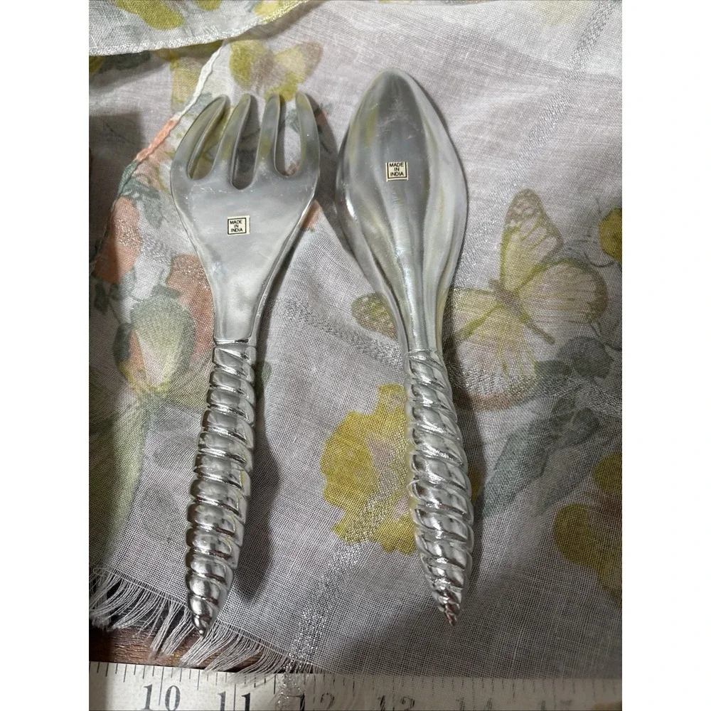 The Unbranded Brand this silver