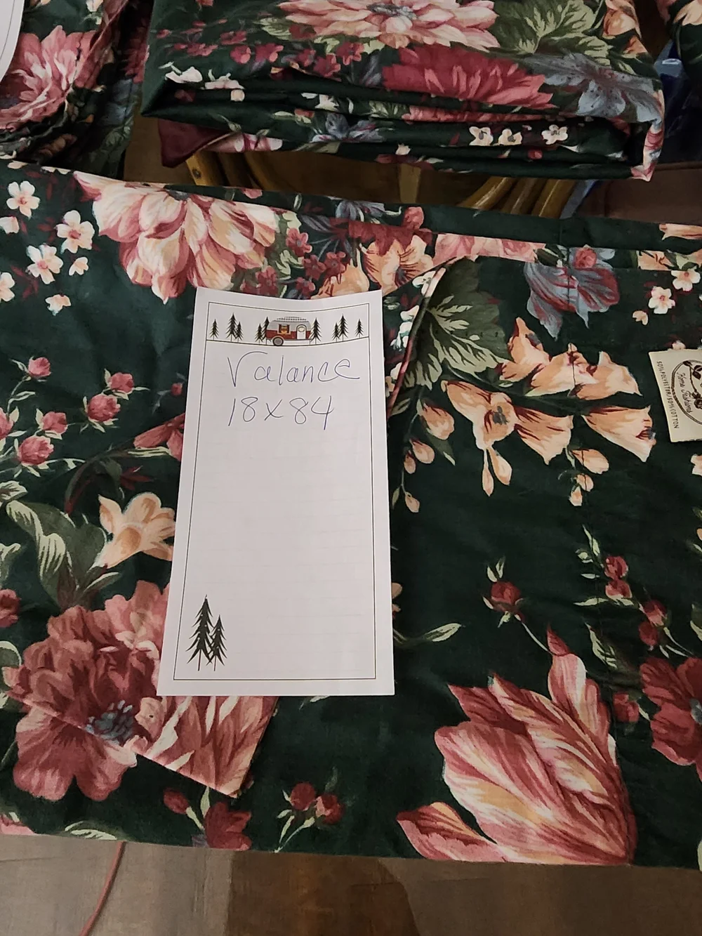 N/A flowy gathered