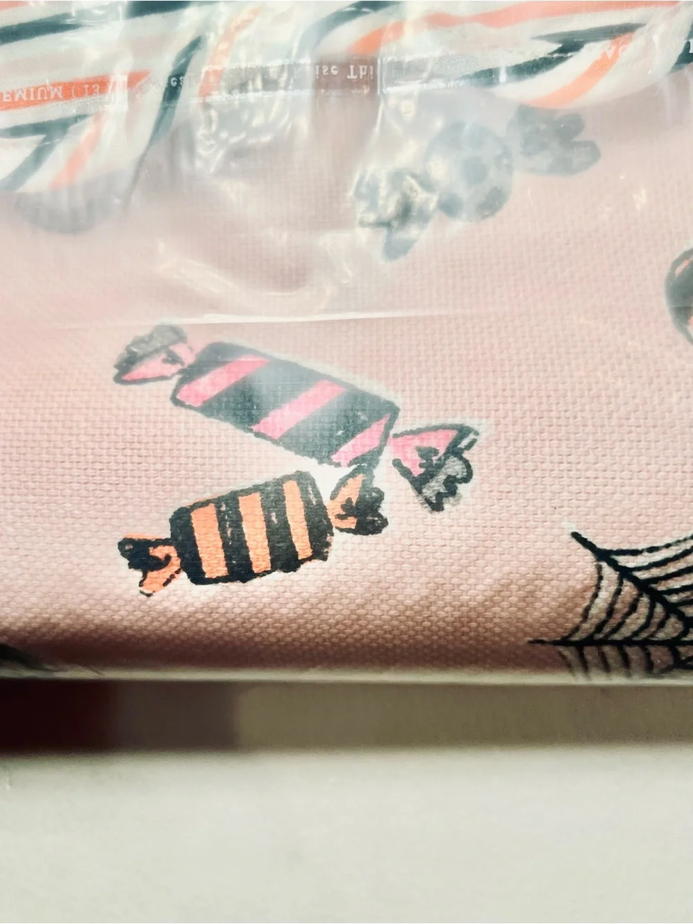 cupcakes & cashmere brand new