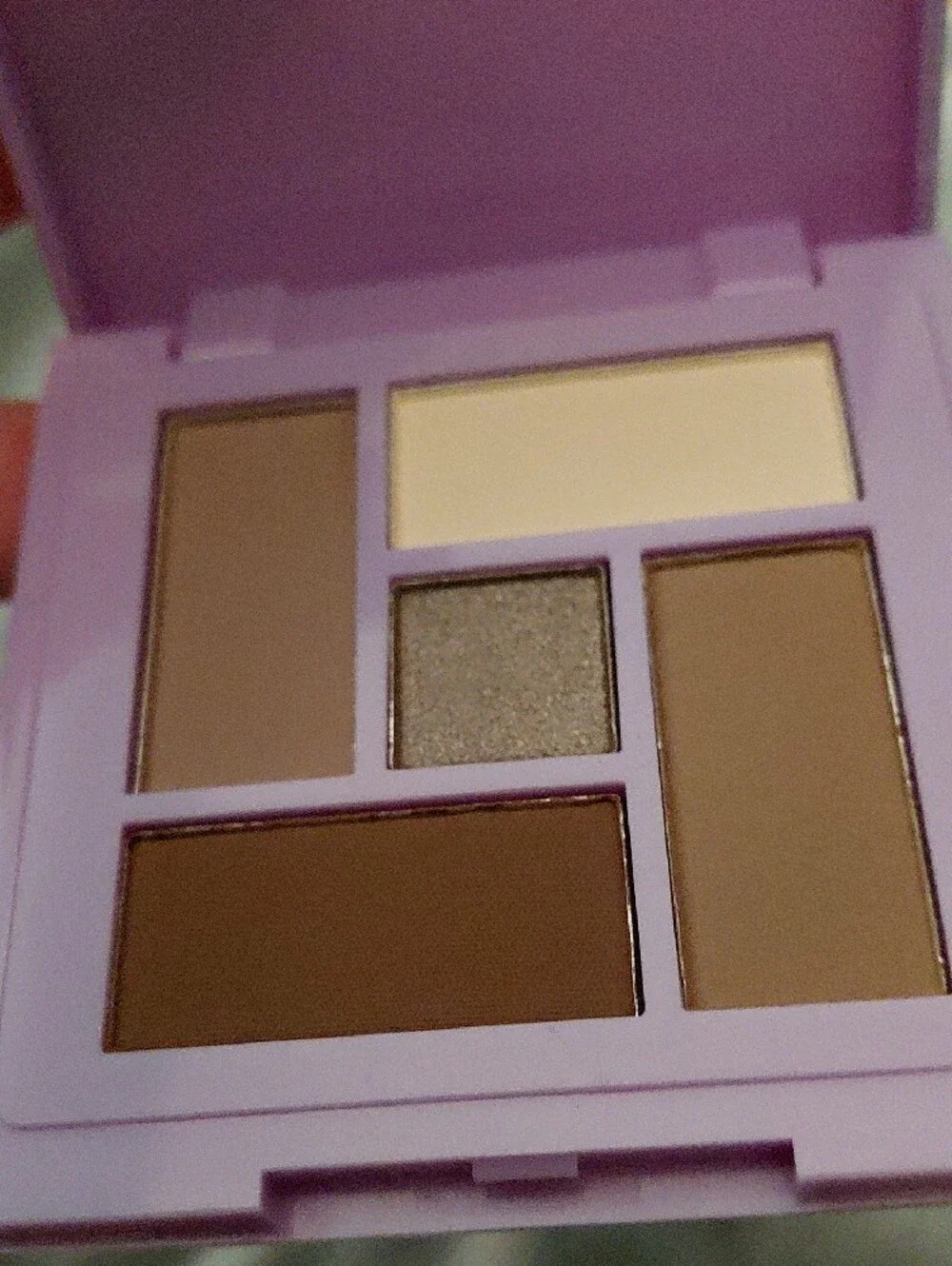 Lucky Chick comfort glow