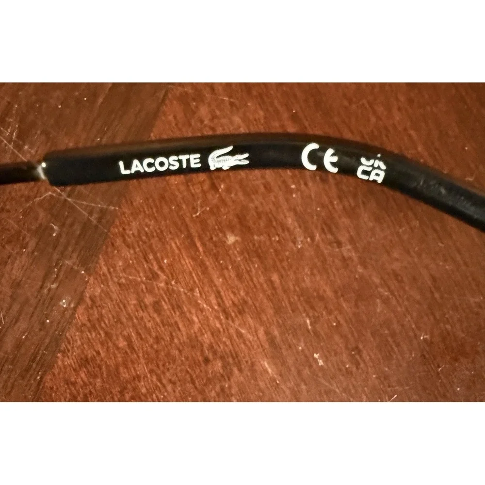Lacoste frame details