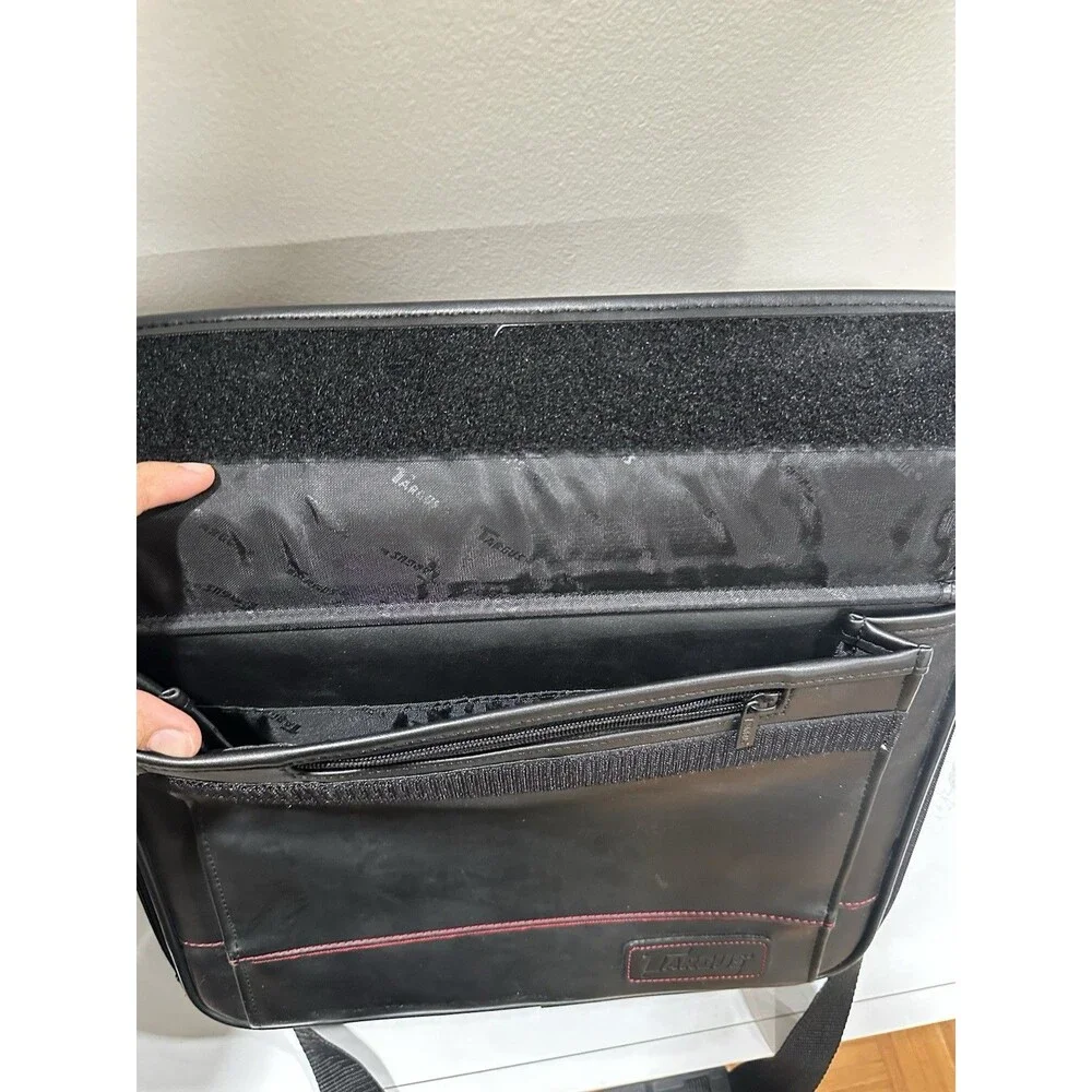 Targus black synthetic