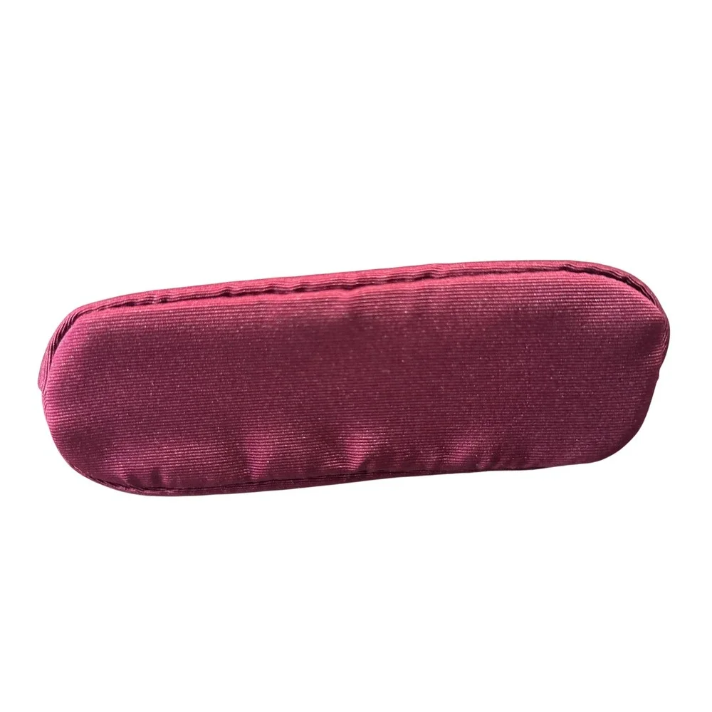 Gucci‎ Beauty Burgundy Ribbed Fabric Makeup Bag Cosmetic Pouch Gold Logo Zip Top