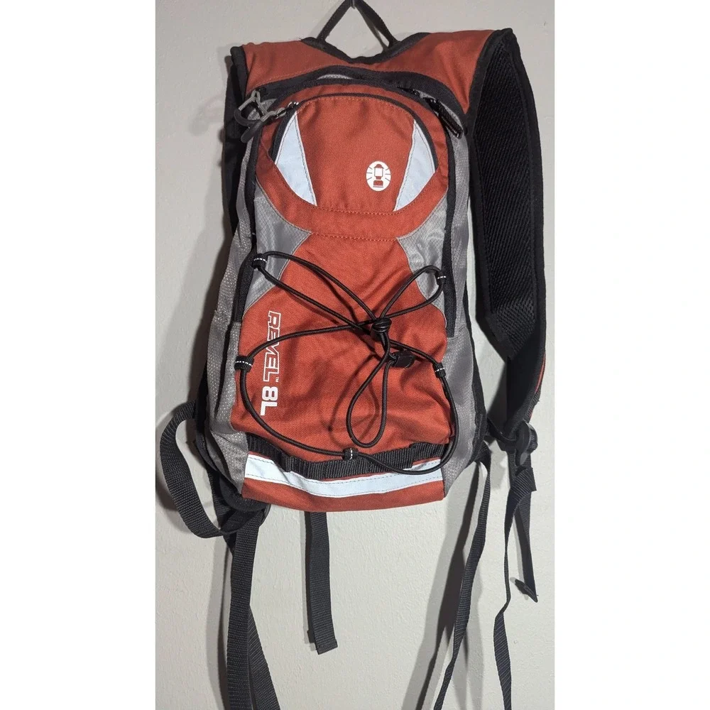 Coleman revel 8l