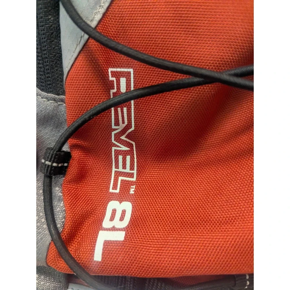 Coleman revel 8l