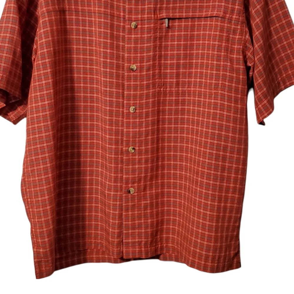The North Face Men’s Short-Sleeve Plaid Button-Up Shirt Size Medium